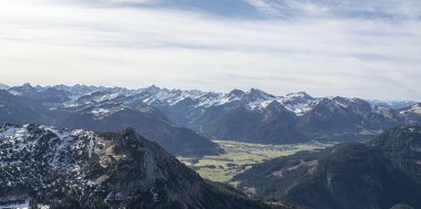 3 Gipfel für späte Herbstwanderungen im Tannheimer Tal, Bild 1/3