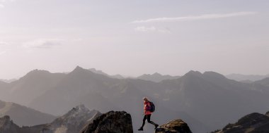 3 Gipfel für späte Herbstwanderungen im Tannheimer Tal, Bild 1/3