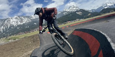 Wie funktioniert ein Mountainbike Urlaub im Tannheimer Tal in Tirol?, Bild 1/3